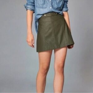 Abercrombie & Fitch Mini Skirt Womens Size 10 Olive Green Zip Chic Faux Leather